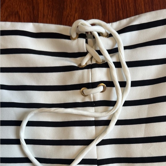 ZARA woman Black White Striped Sailor Look Skort Shorts Skirt Size M - Picture 2 of 7